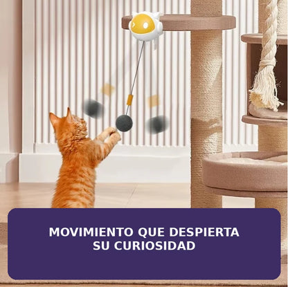 Juguete colgante que despierta la curiosidad del gato